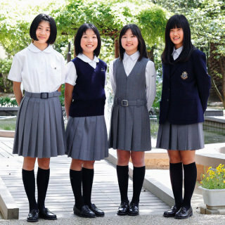 高校についての質問です 大阪府の私立高校で制服が可愛い高校を教え Yahoo 知恵袋