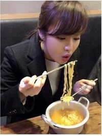 韓国ドラマに出てくる ラーメンの鍋なのですが一人で食べるには１４ｃｍ １ Yahoo 知恵袋