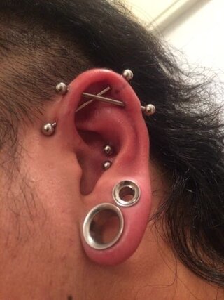 ピアスの拡張が16mmなんですけが 周りの方々はどう思われているん Yahoo 知恵袋