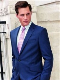 4月にホテルで会社の創立記念パーティーがあり スーツでの出席となっていま Yahoo 知恵袋