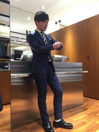 男性のスーツのことで質問させてください彼のスーツ選びをしているので Yahoo 知恵袋