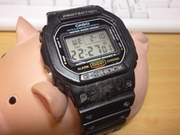 最近買ったばかりのg Shockのベゼルに擦傷が付きました G Shoc Yahoo 知恵袋