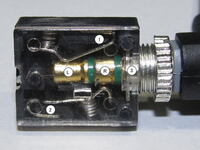 ステレオ3 5mm 2 5mm ジャックの接触不良について 現 Yahoo 知恵袋