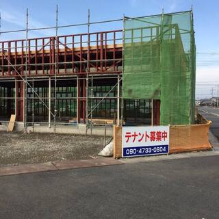 埼玉県白岡市のコメリ白岡店の隣に作ってる建物 何が出来るか ご存知 Yahoo 知恵袋