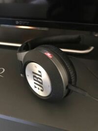 BluetoothヘッドホンのJBLSYNCHROSE50BTを購入したので... - Yahoo!知恵袋