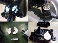 サイドミラーの構造について 雪が降り凍ってただけなのか壊れたのか Yahoo 知恵袋