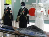 戦時中の 黒い白衣 についてユーチューブで 病院船 という歌を Yahoo 知恵袋