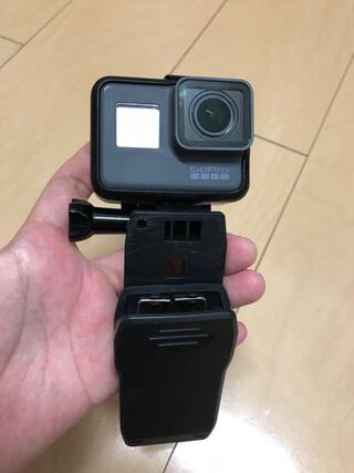 ディズニーでgoproを使用したいのですが よくある3wayの自撮り Yahoo 知恵袋