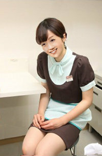 デニーズ 制服 下 デニーズの制服について質問です。明日職場体験でデニーズに行く