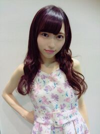 Ngt48の山口まほほんの腕が細すぎて不安なので かとみなの筋肉分けて欲し Yahoo 知恵袋