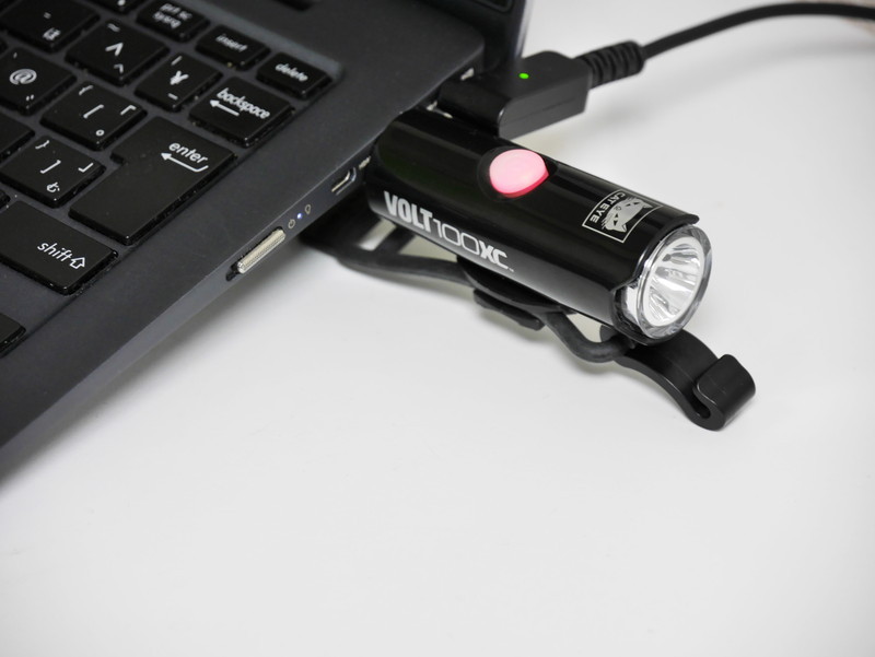 先ほど充電式の自転車のライトを購入したのですがこのライトはなんの