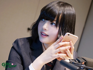 欅坂46の平手友梨奈 てち って スマホ持ってるんですか 持ってます Yahoo 知恵袋