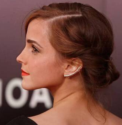 横顔が綺麗な女優は誰ですか Emmawatson Yahoo 知恵袋