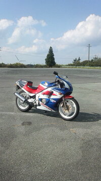 250cc四気筒のレーサーレプリカでおすすめな車種を教えてください ホンダ Yahoo 知恵袋