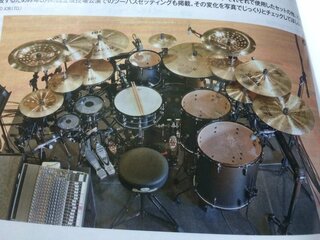 L Arc En Cielのyukihiroの最新のドラムセット分かる方いた Yahoo 知恵袋