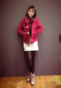 赤のダッフルコート ショート丈 何歳までが許されますか マックスマー Yahoo 知恵袋