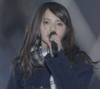 乃木坂46の齋藤飛鳥さんは前髪をぱっつんにしたり斜めに流したりしていま Yahoo Beauty