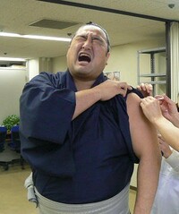 大人が予防接種 インフルエンザ の注射の時に大泣きしたら周りの Yahoo 知恵袋