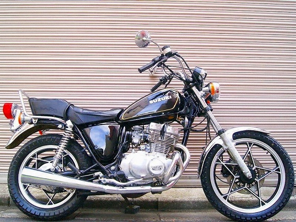 アメザリ様 スズキのアメザリというバイクの正式名称を教えてください - 正式名は