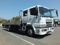 大型トラックは トレーラー含む 何故２人乗りに成ったのでしょう Yahoo 知恵袋