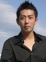 これ本当にピーターさん 写真どう見てもおかしいと思う この写真の人 Yahoo 知恵袋