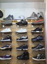 京都のスニーカーショップについての質問です 先日のjordan1retr Yahoo 知恵袋