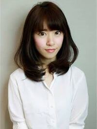 面長の童顔に似合う髪型はありますか 前髪を作ると直毛なのでセットしないと Yahoo 知恵袋