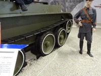 ガルパンの継続高校が使う戦車bt42のクリスティー式って何です Yahoo 知恵袋
