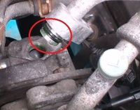 車のエアコンガスが漏れて補充しても半年程で切れてしまいます車のエアコン修理 Yahoo 知恵袋