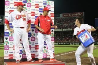 広島カープの野間と大瀬良のヒーローインタビューで鈴木誠也が野間 Yahoo 知恵袋