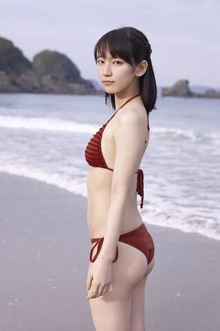 吉岡里帆さんはジーンズを履く事ありますか 吉岡里帆さんはジーンズを履く Yahoo 知恵袋