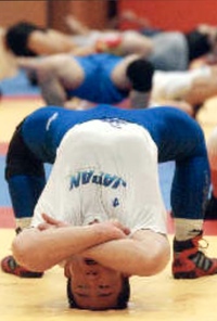 なんで日本代表本田圭佑はバセドウの薬を飲んでいるのに目が飛び出してい Yahoo 知恵袋