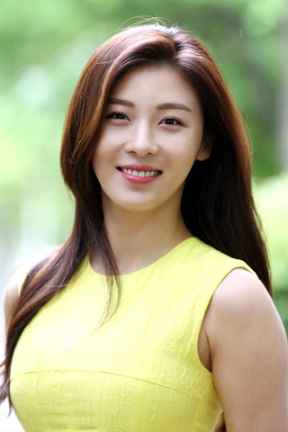 胸の大きい韓国女優は 誰がいますか 整形ですがパク ミニヨン Yahoo 知恵袋