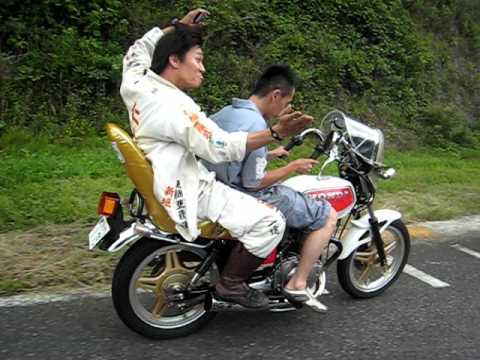 バイクの構造変更をしたいのですが、30cmの三段シートは平気で