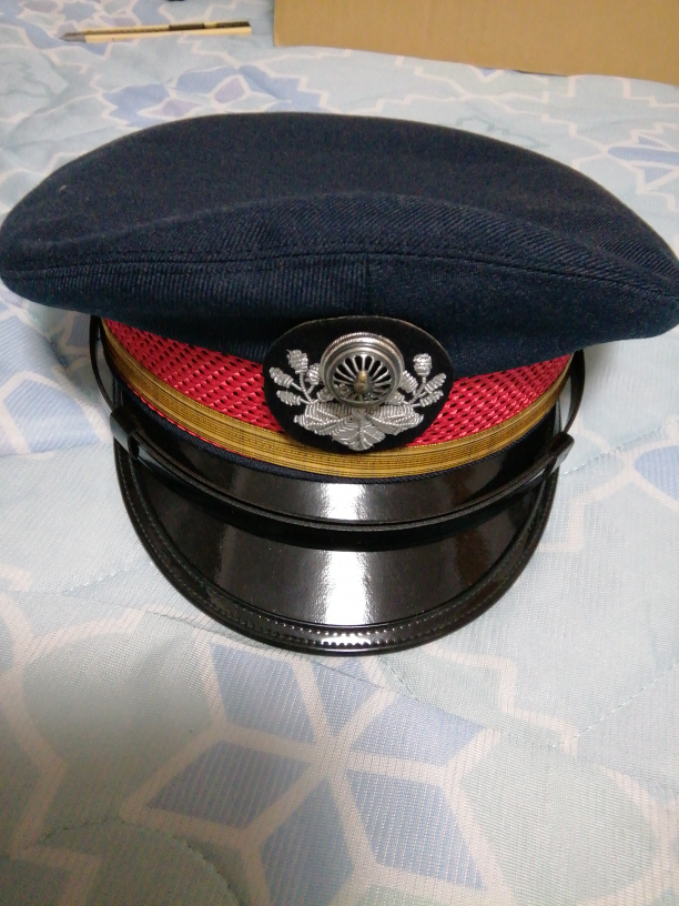 国鉄の制帽のサイズについて質問します。先日、3号サイズの制帽を買い