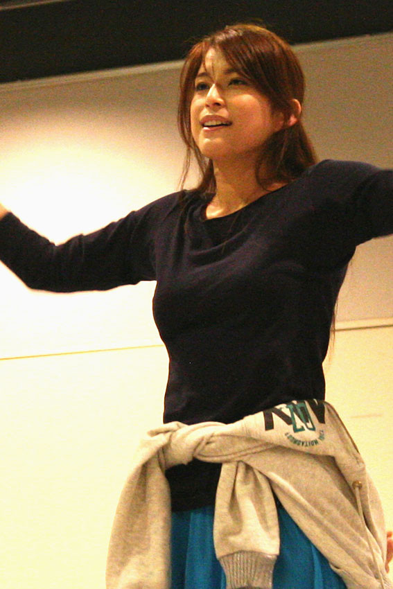 上原多香子の芸能界復帰ってあり得ますか？ - あるとしたら旦那に捨て 