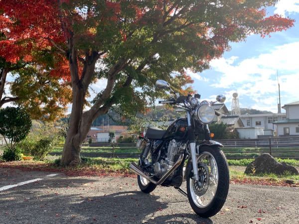 初めてのバイクをsr400インジェクションにしようと思ってるんで