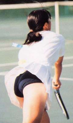 テニス ブルチラ 