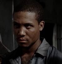 ウォーキングデッドのシーズン3 第4話の冒頭シーン 鹿の死骸を使って刑 Yahoo 知恵袋