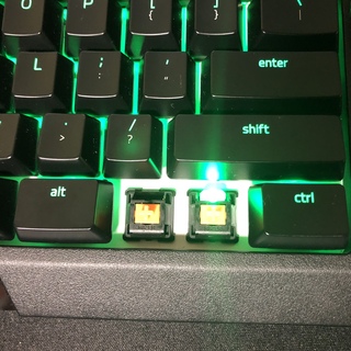 至急 Razerキーボードの一部が光らないこんにちは Razerblack Yahoo 知恵袋
