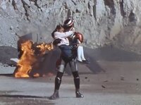 仮面ライダーまたは戦隊物で子供をお姫様抱っこするシーンってあります Yahoo 知恵袋
