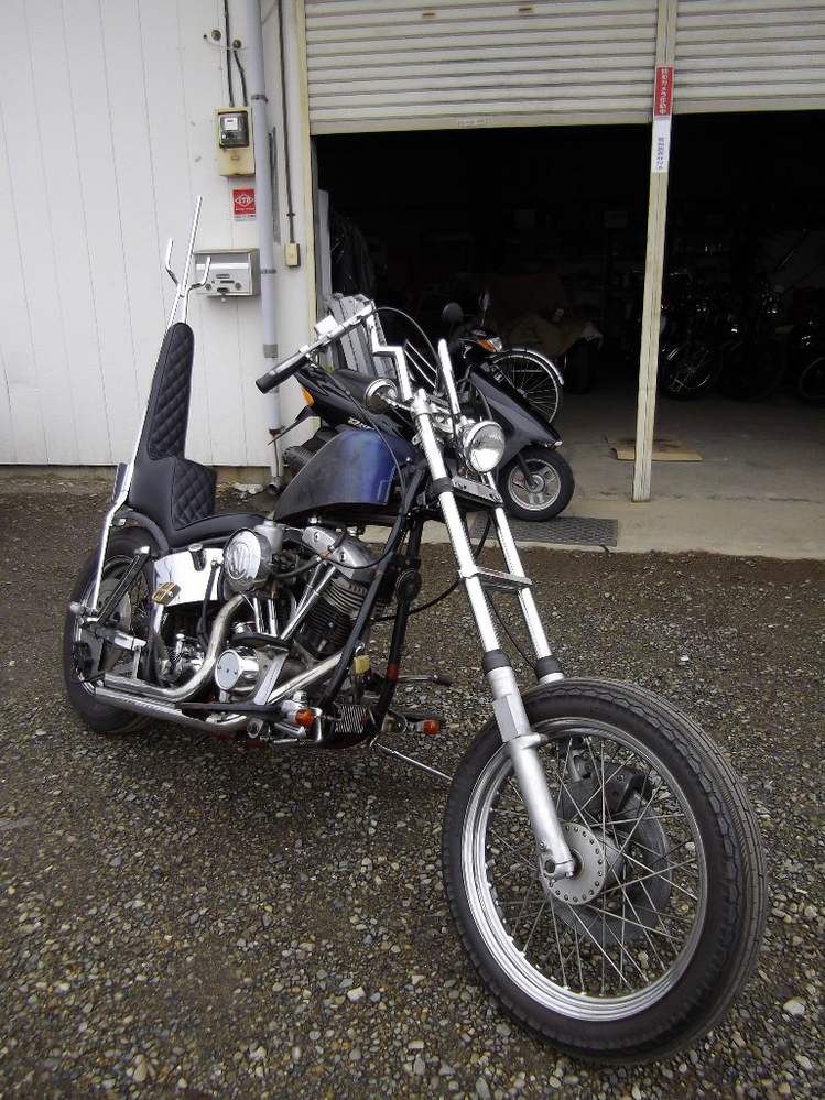 この前友達の三段シートがついたバイクの後ろに乗せてもらいました 