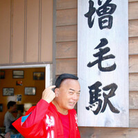 細川たかしはなんであんな変な髪形なんですか 本人が言うに Yahoo 知恵袋