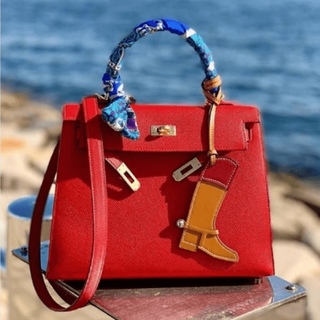 ケリーバッグの持ち方 ご教授ください 初ケリーですバーキンは フラ Yahoo 知恵袋