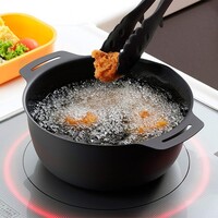 料理初心者です 揚げ物をする鍋って ティファールのフライパンじゃダメ Yahoo 知恵袋