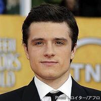 センターオブジアースの1と2は映画の内容として続いてますか 主人公の男 Yahoo 知恵袋