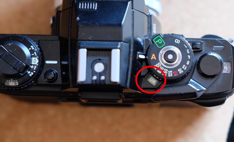 カメラの故障についてです。最近、フィルムカメラを使うようになりまだ