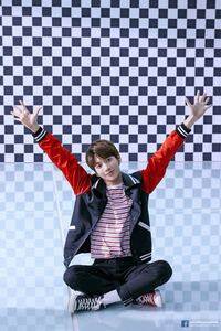 Txt Tomorrowxtogether の公式ペンライトはいつ公開 販売 Yahoo 知恵袋