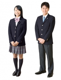 クラーク国際記念高校制服など 制服紹介 | クラーク記念国際高等学校岡山キャンパス