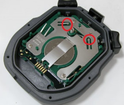 SEIKOのストップウォッチSVAS009の電池交換をしていたら、金色(？)の